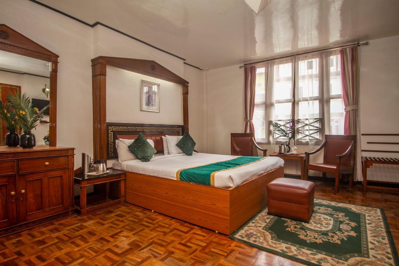 Central Hill Resort The Mall Road Gangtok Exterior photo